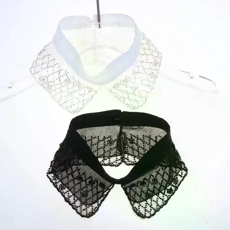 Women'S Accessories For Formal Wear - Camicetta da donna con colletto in