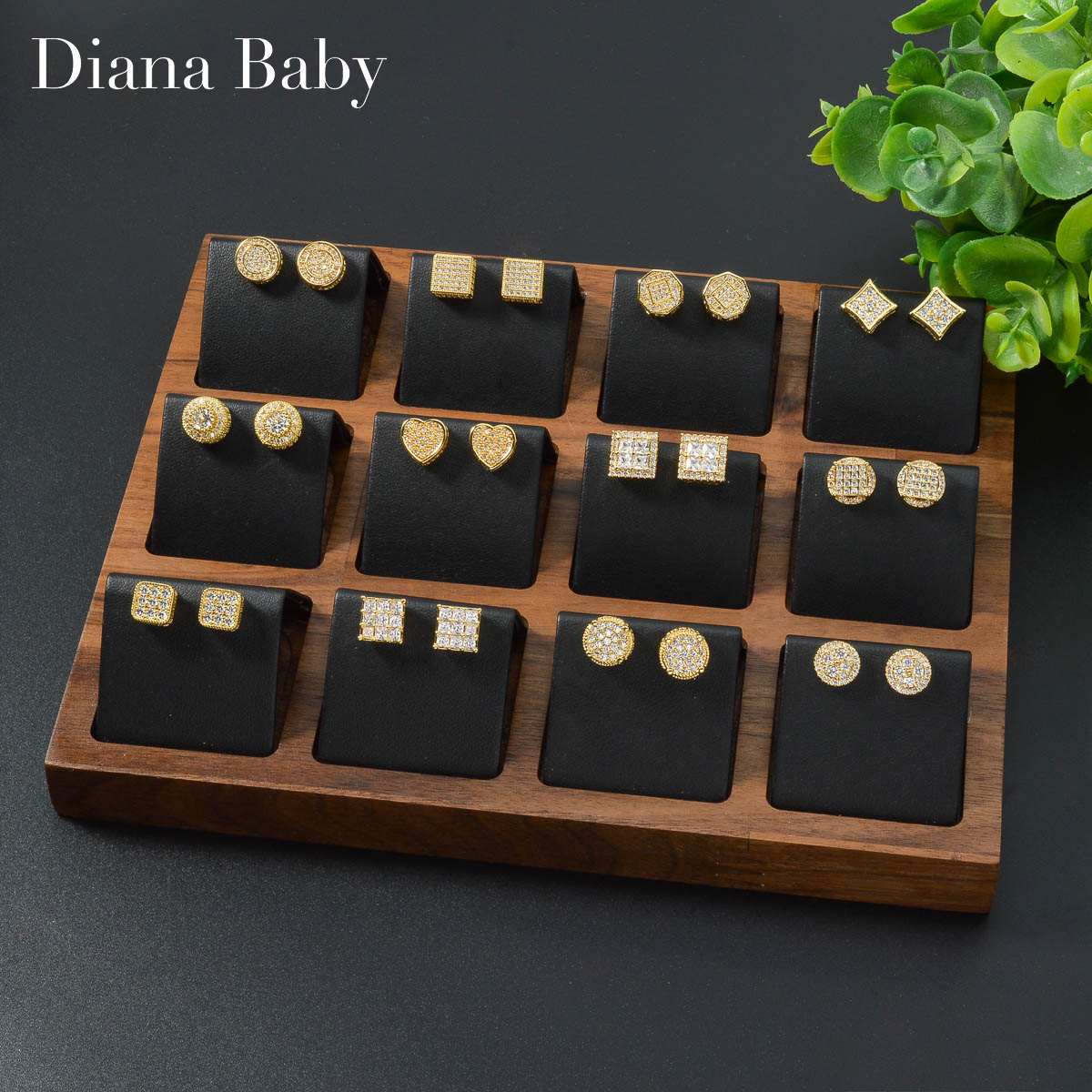Women Accessories Dubai - Diana Baby Orecchini color oro Accessori